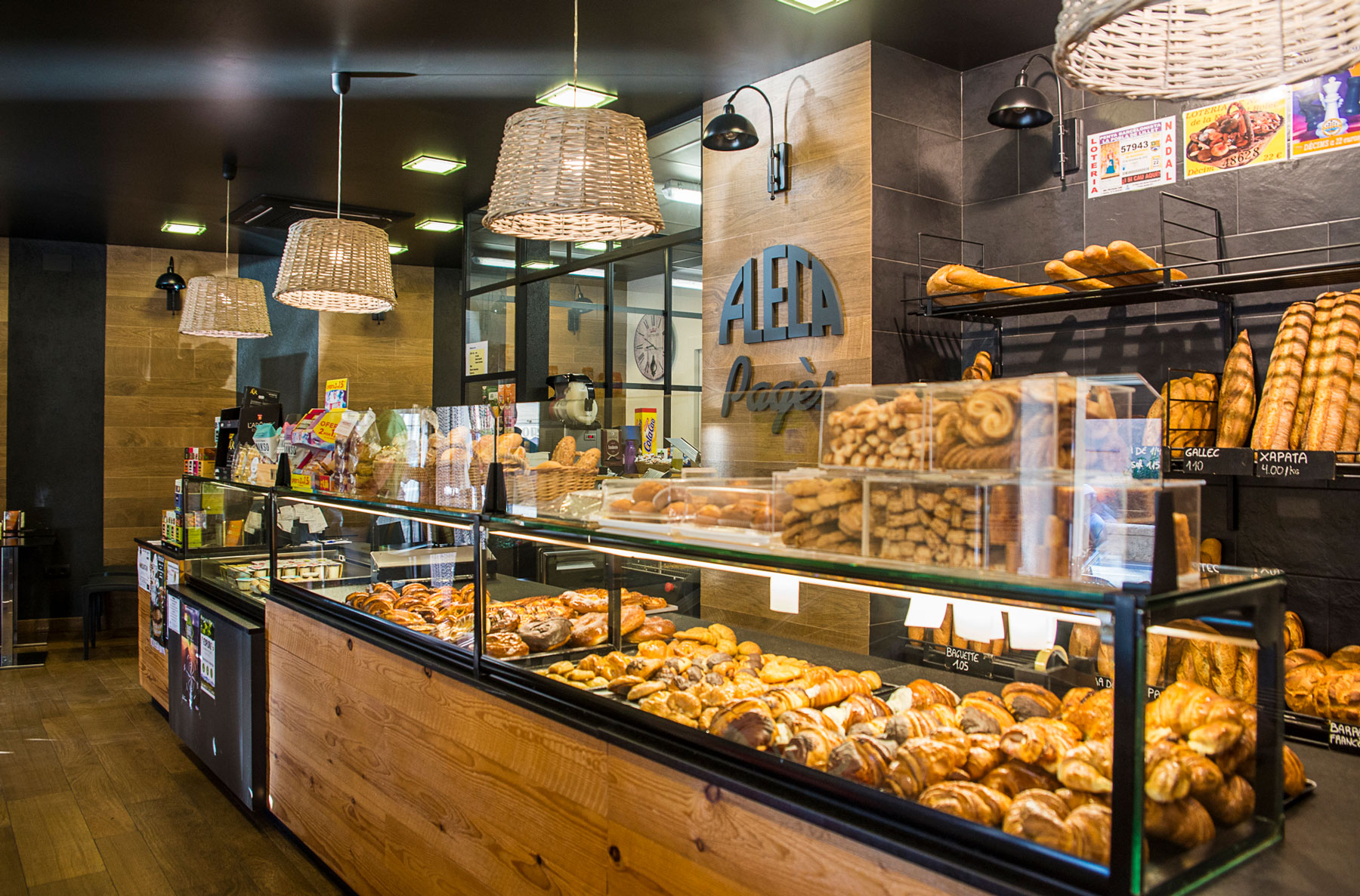 Коммерческое помещение в Лес Кортс №18262