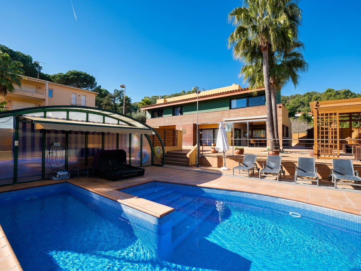 House in Blanes №50605