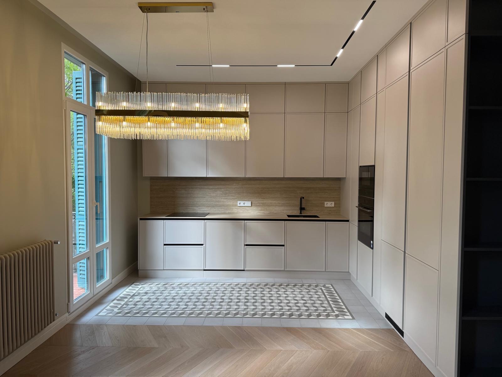 Apartment in Eixample №18064