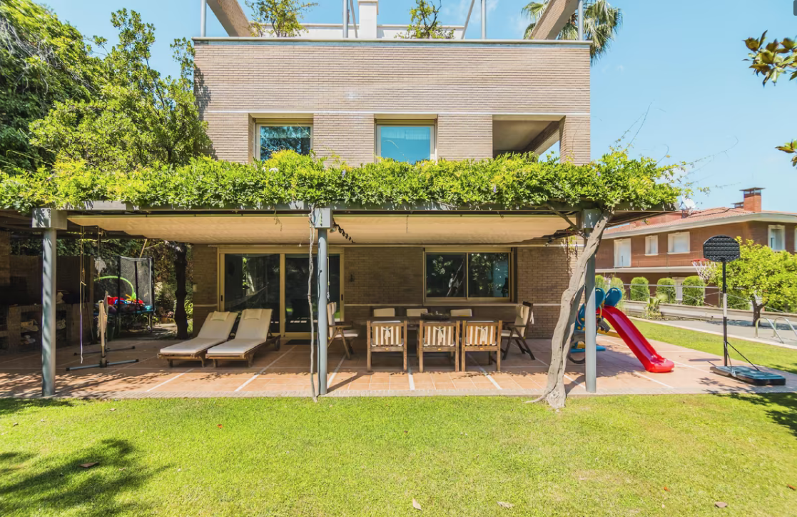 Агенция за недвижими имоти - Имоти Премиер - имот - 1208012, Цена: 1200000 EUR