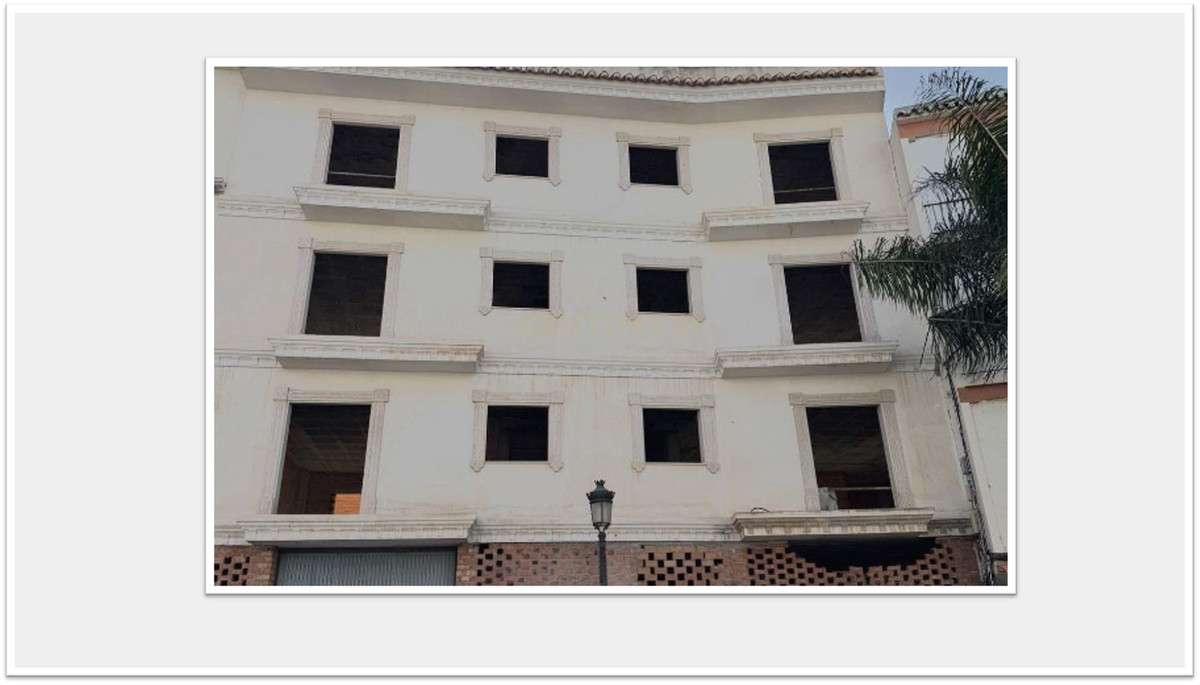 Commercial property in Malaga №51991