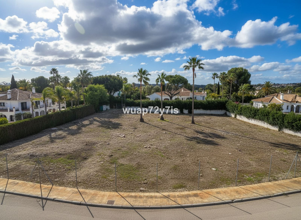 Land plot in Marbella №52016