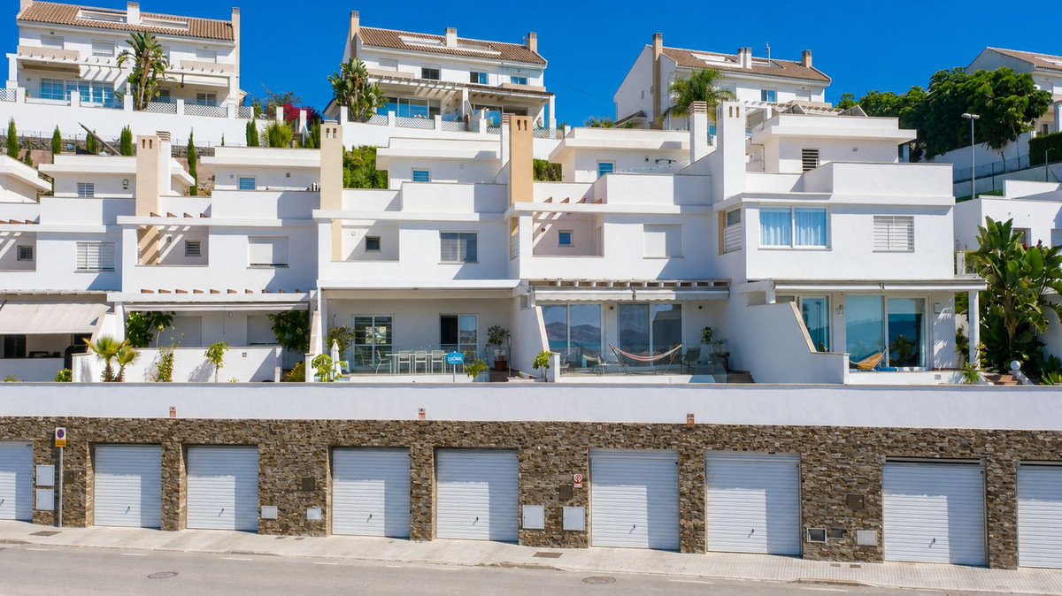 Townhouse in Malaga №52176