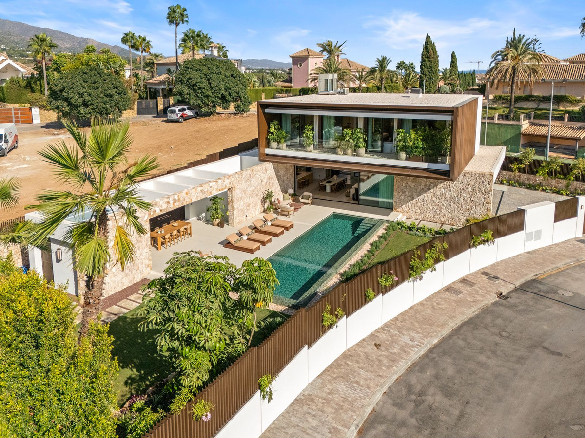 Villa in Marbella №52370
