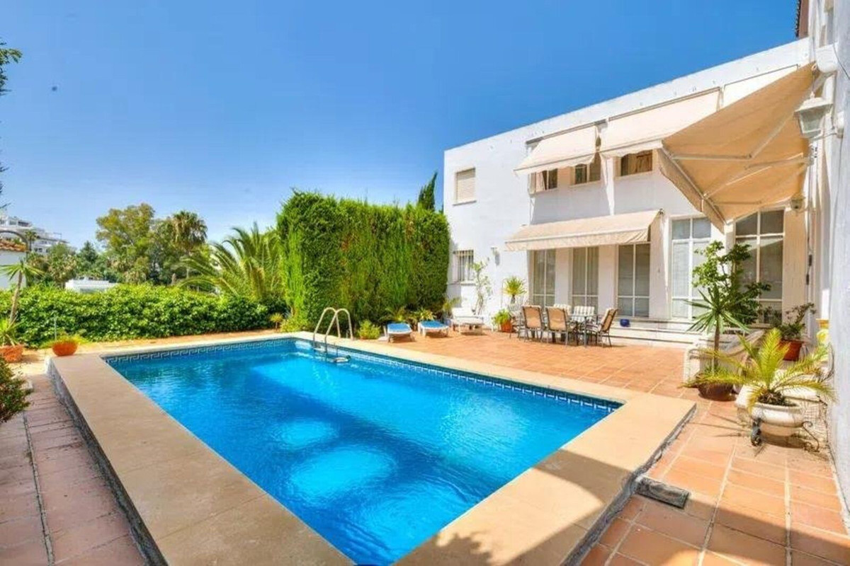 Villa in Marbella №52666