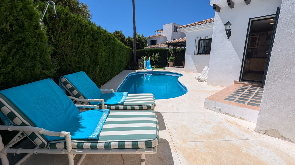 Villa en Marbella №52707