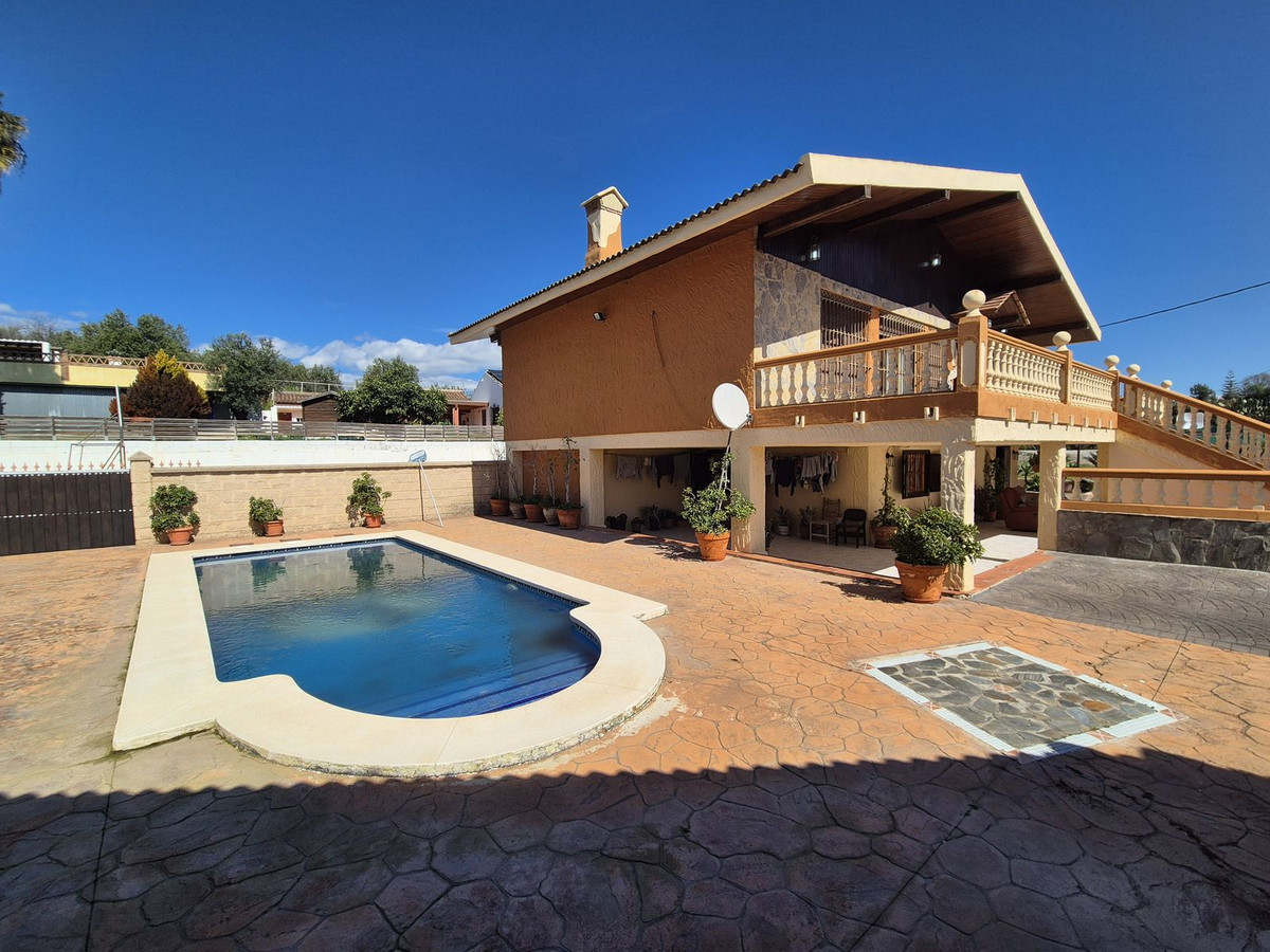 Casa en Malaga №52890