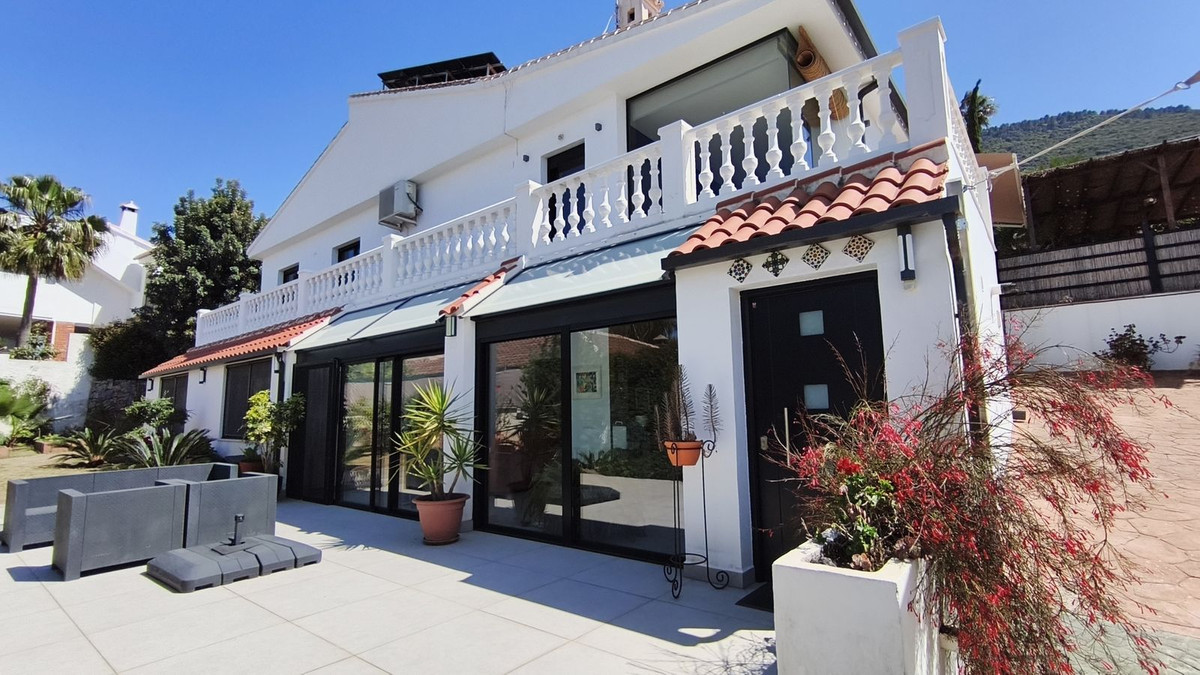 Villa en Malaga №52925