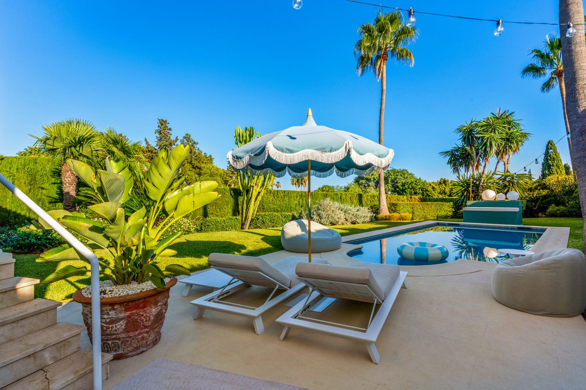 Villa en Malaga №52947