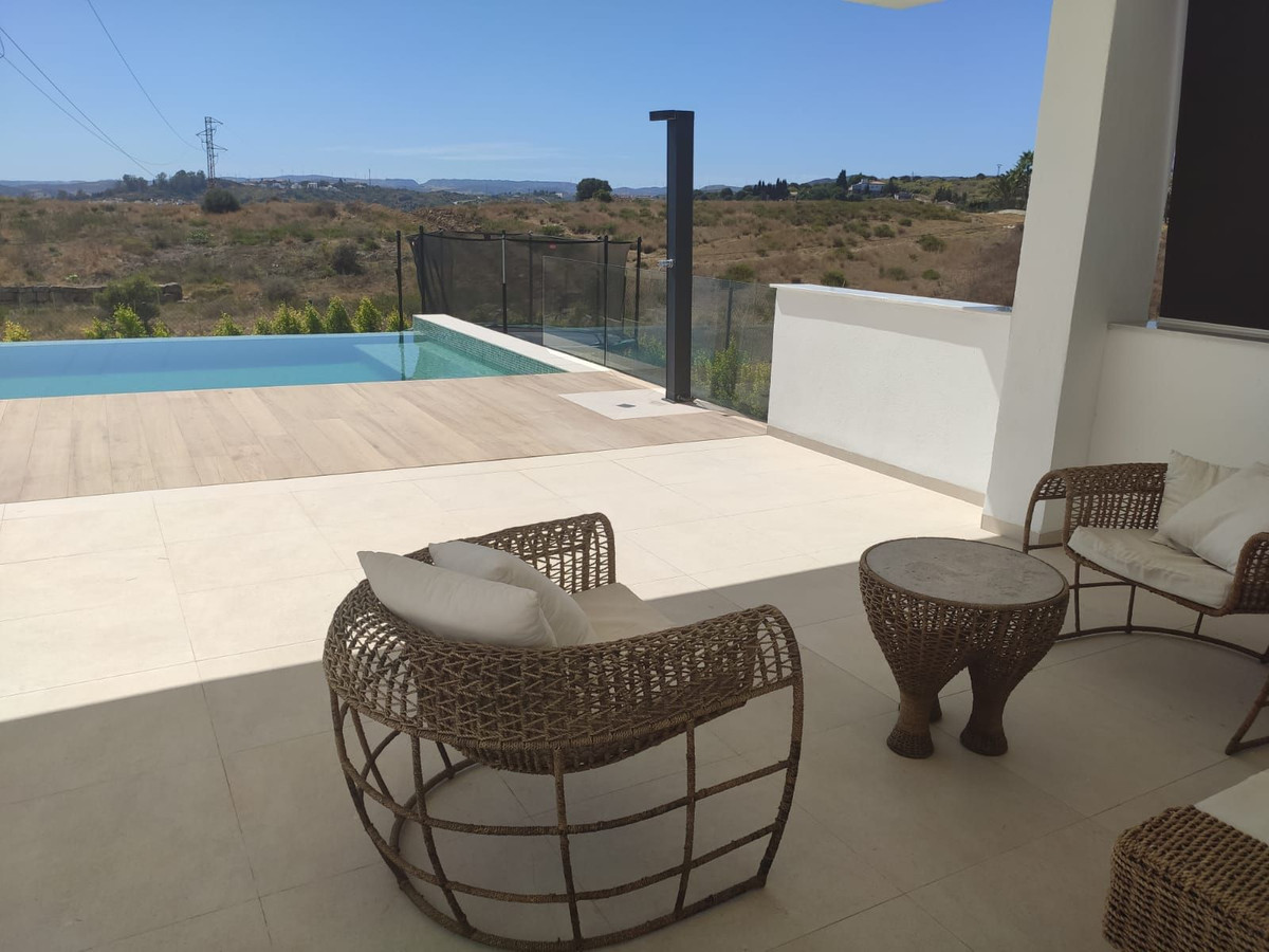 Villa in Estepona №53007