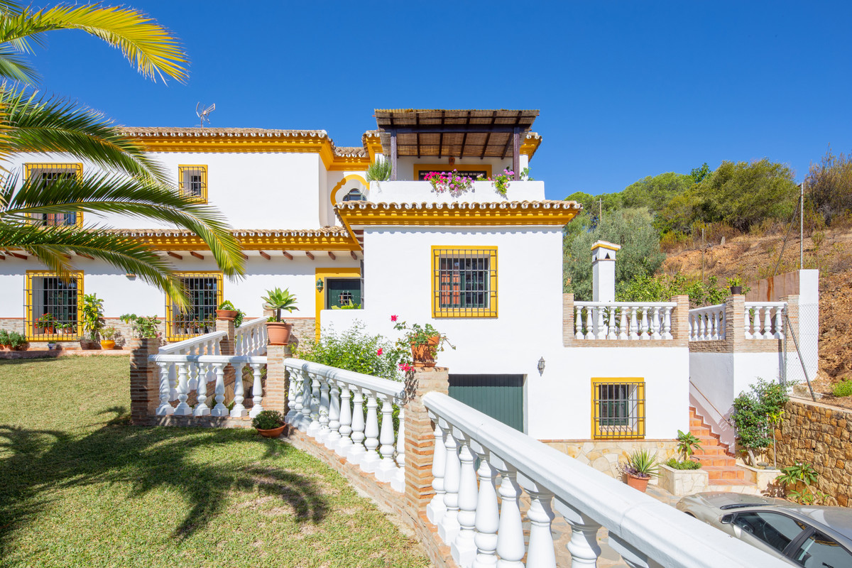 Villa en Marbella №53268