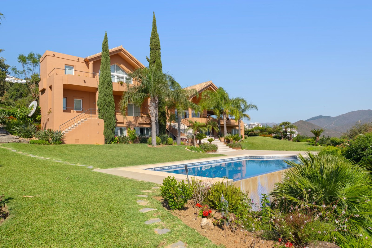 Villa en Marbella №53312