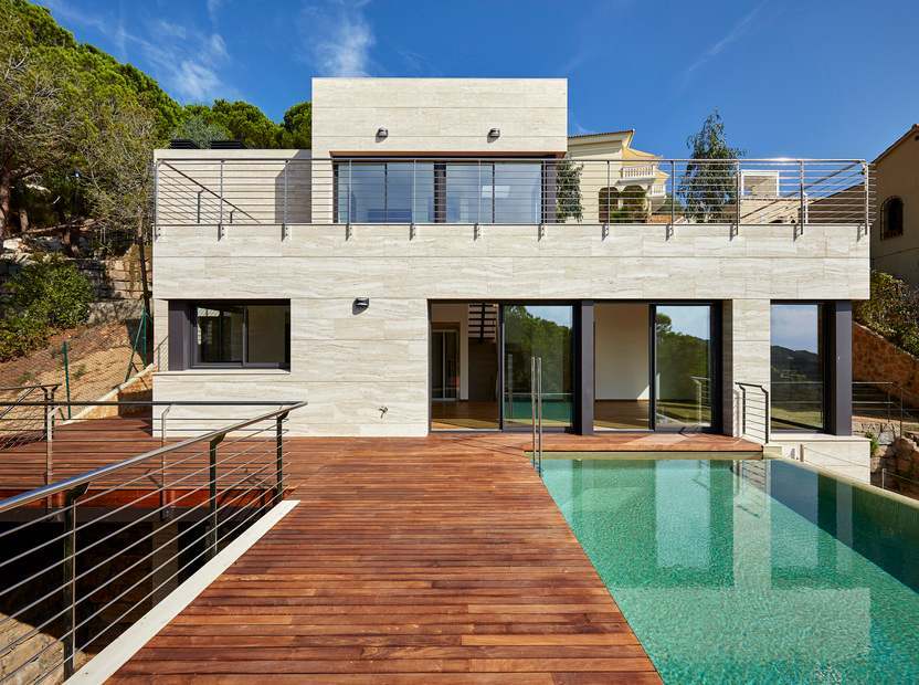 Агенция за недвижими имоти - Имоти Премиер - имот - 1224608, Цена: 1800000 EUR