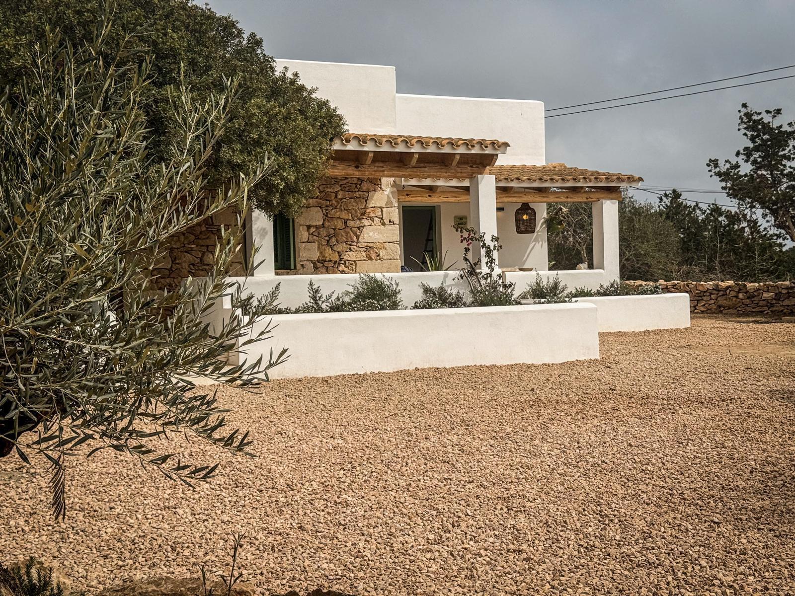 Агенция за недвижими имоти - Имоти Премиер - имот - 1224525, Цена: 3200000 EUR